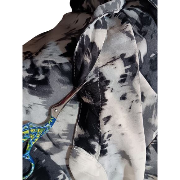 ROSE & OLIVE Long Tunic Top Blouse 1X Artsy Career Office Special Event V-Neck‎ - Picture 8 of 10